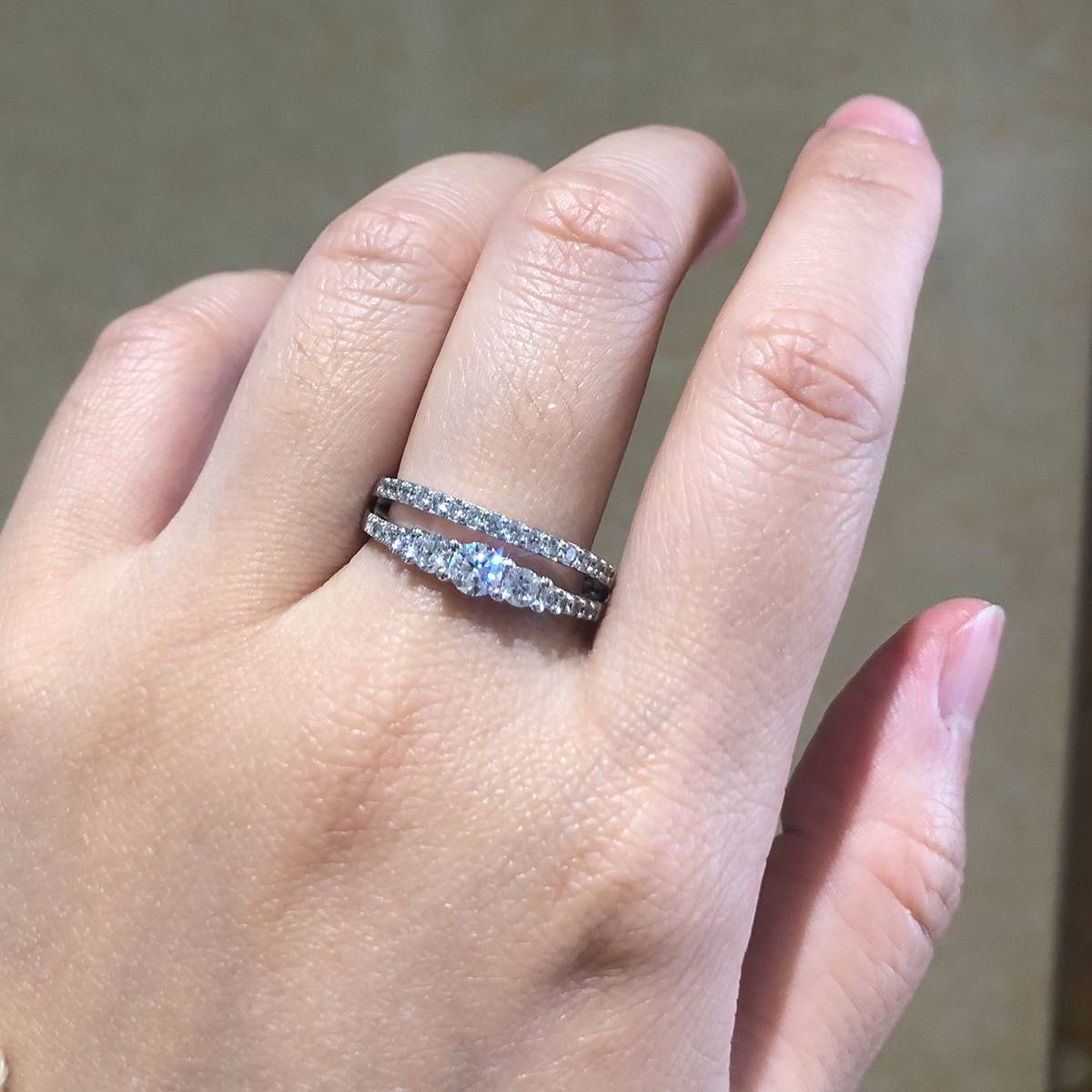 排戒S925银镀白金女戒定制选款副石莫桑钻0.3ct
